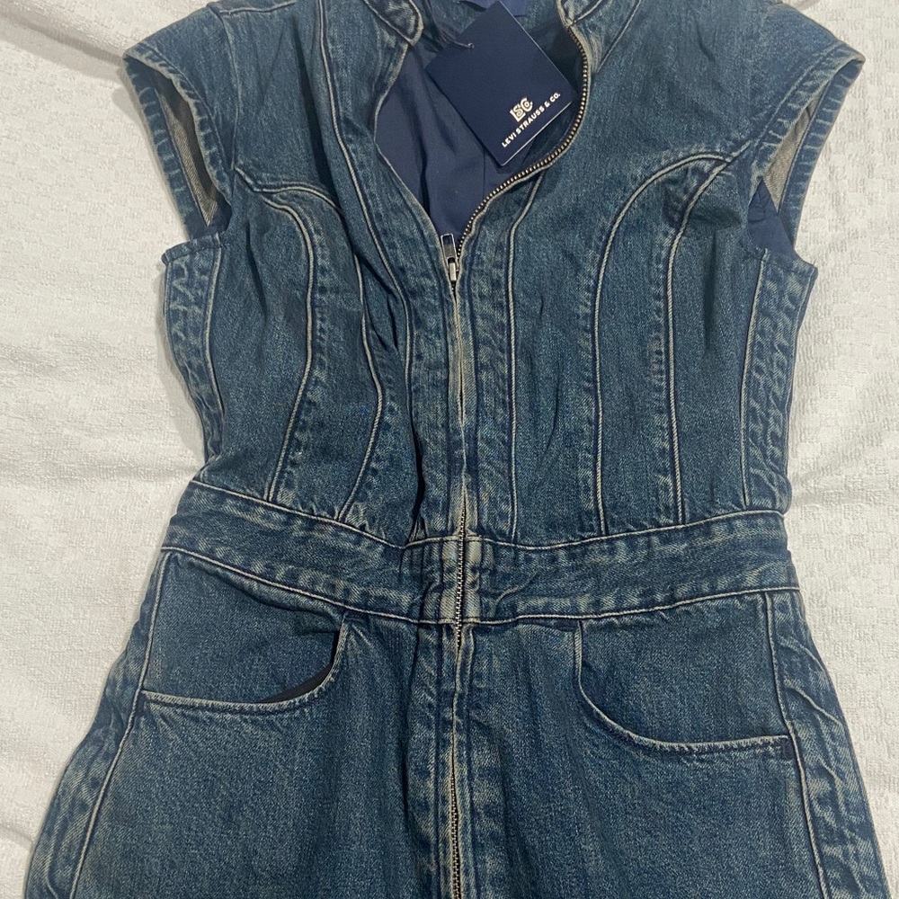 Levi's® Blue Tab elevated collection denim heritage traditional craftsmanship. - Picture 3 of 4